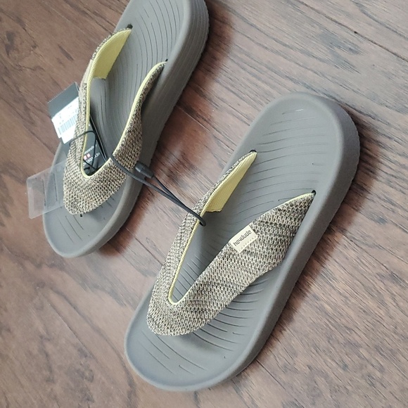 HEY DUDE MILO  SANDALS - Picture 8 of 8